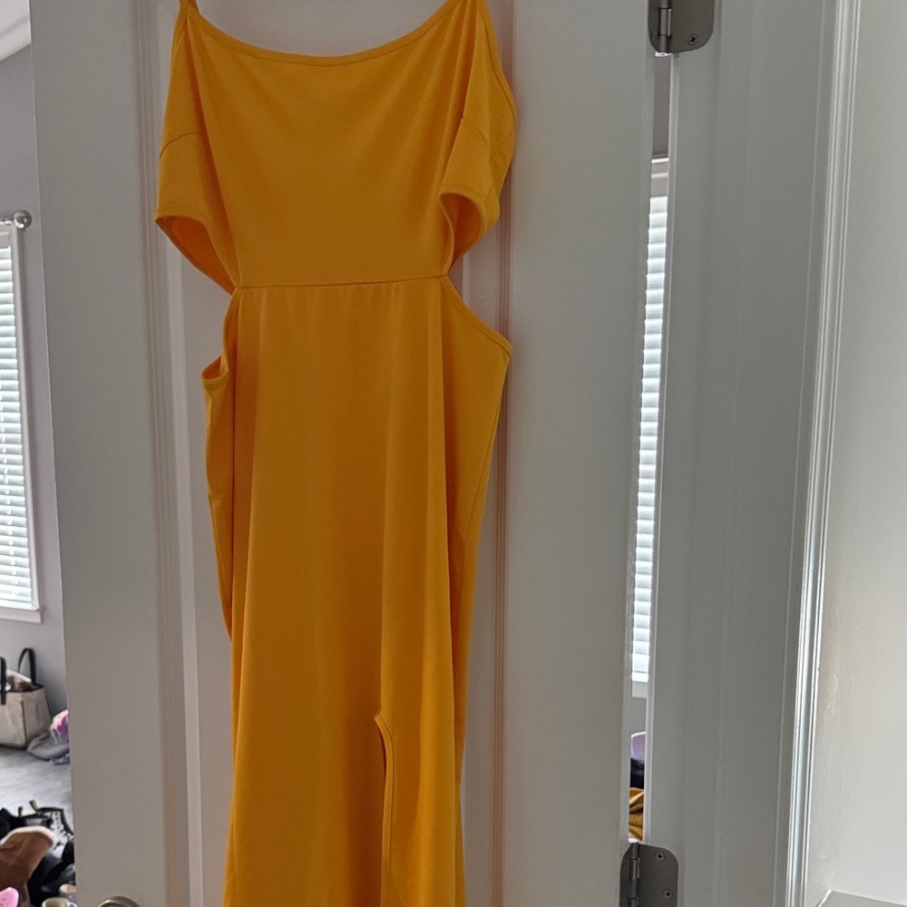 Elegant Yellow Dress